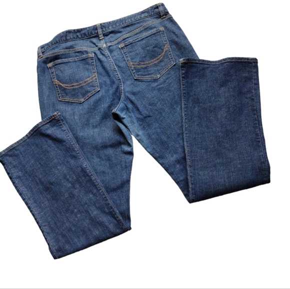 Old Navy The Dreamer Boot Cut Med Wash Jeans sz 14 - Picture 5 of 6